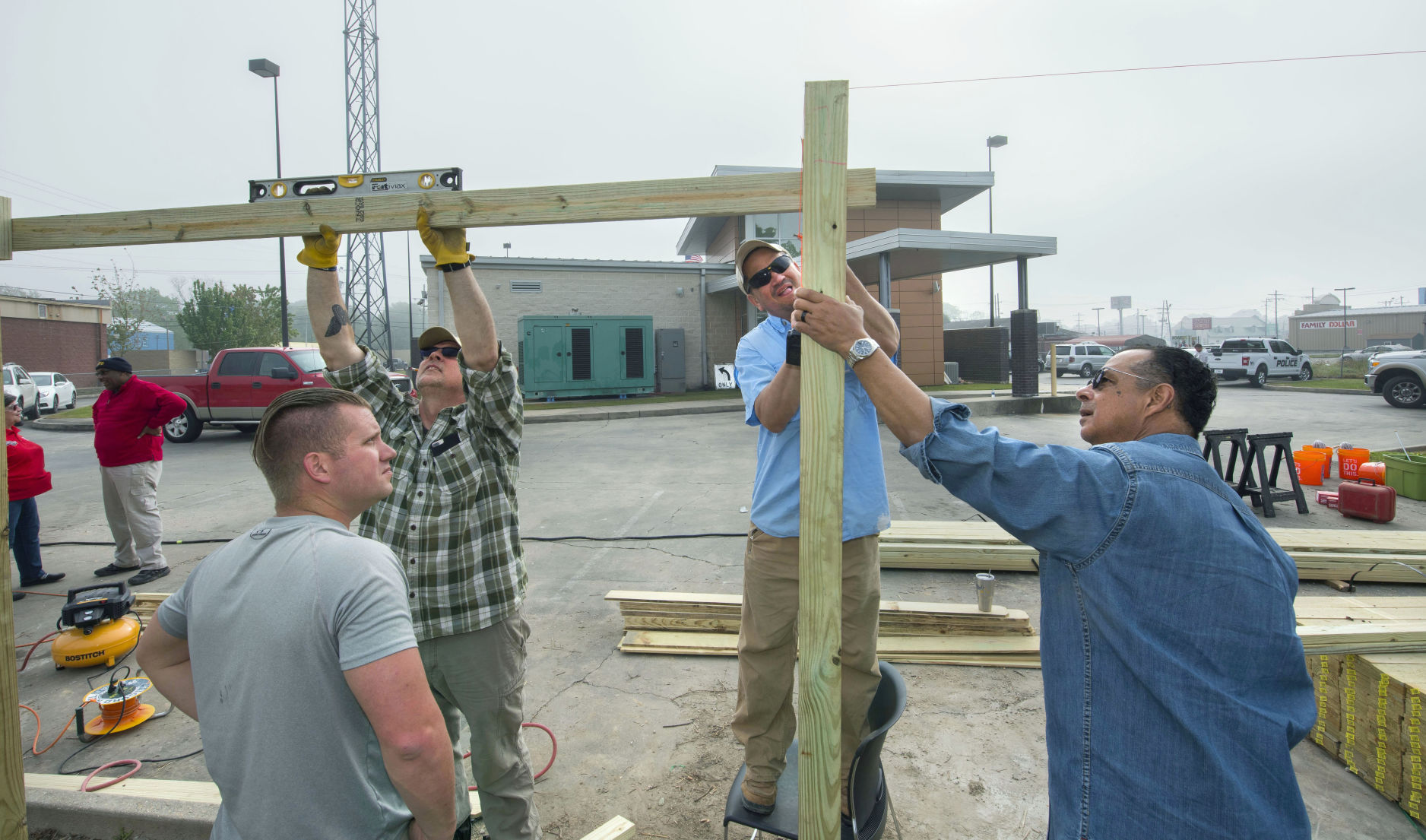 BR.fencemending.032419 TS 466.jpg